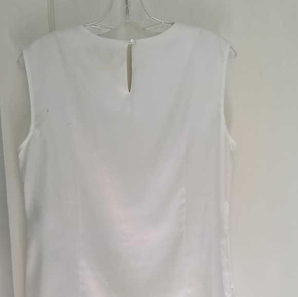 Women's' White Top - Picture 2 of 6